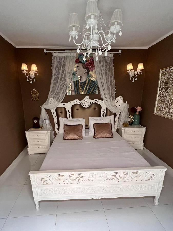 Katerina 2 Bedroom Luxury House Apartment